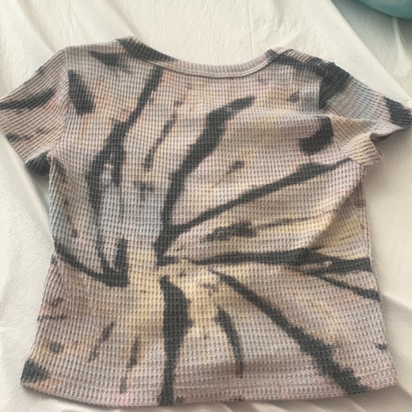 Tie die soft comfy shirt - Picture 2 of 3